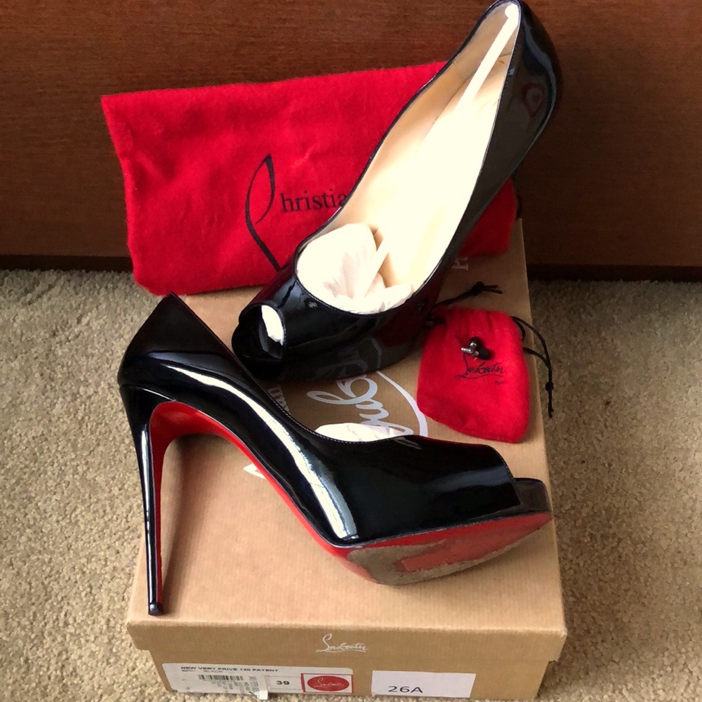 Christian Louboutin New Very Prive